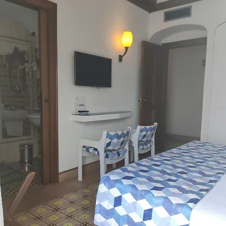 ホテル Taverna Del Capitano Marina del Cantone