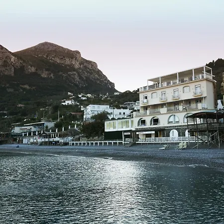 Hotel Taverna Del Capitano Marina del Cantone
