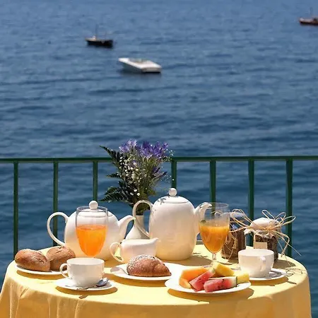 Taverna Del Capitano ホテル