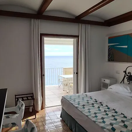 Taverna Del Capitano 4*