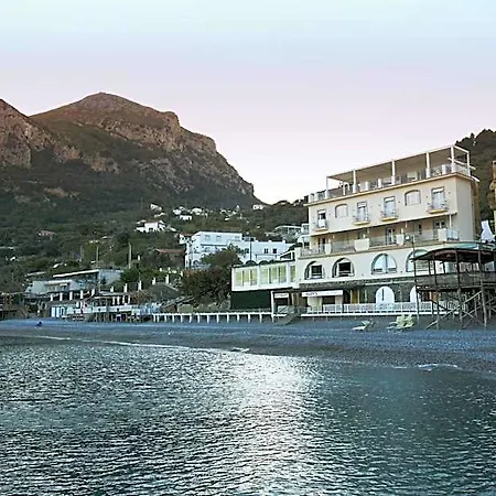 Hotel Taverna Del Capitano